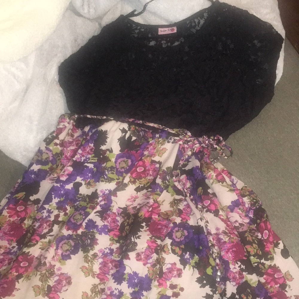 NWT. Black lace and floral party dress.